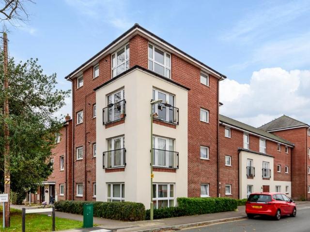 Flat for rent in Maybush, City Of Southampton
