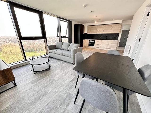 Flat for rent in Stretford, Old Trafford