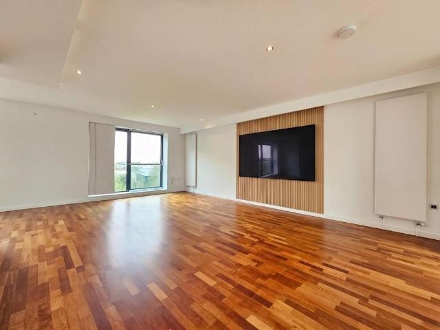 House for rent in Broadheath, Trafford Park