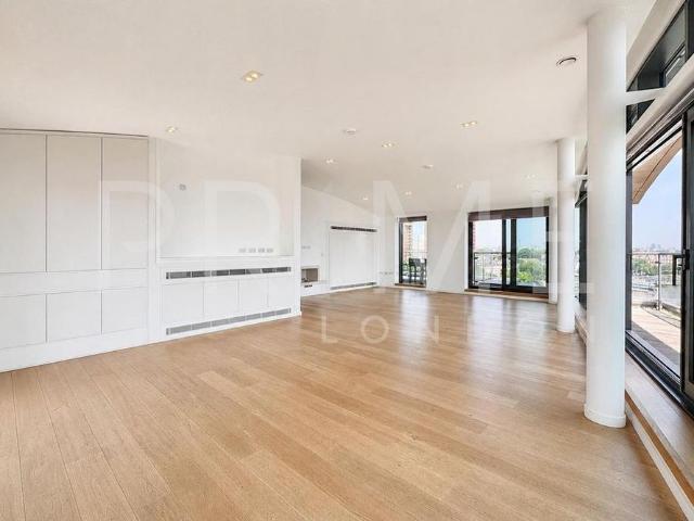 House for rent in Lot's Village, Greater London