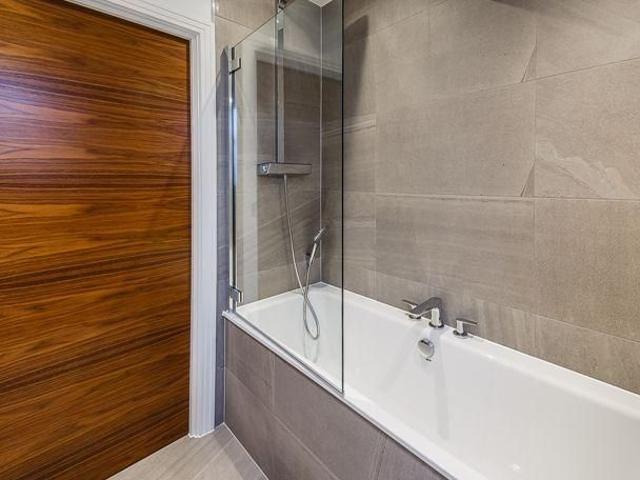 House for rent in London Borough of Hammersmith and Fulham, Greater London