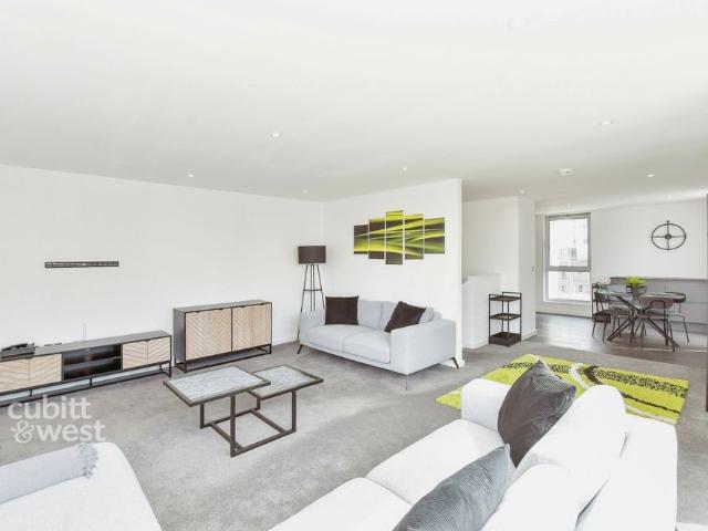 House for rent in Portsea, City Of Portsmouth