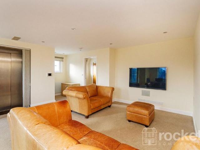 House for rent in Newcastle-under-Lyme, Staffordshire