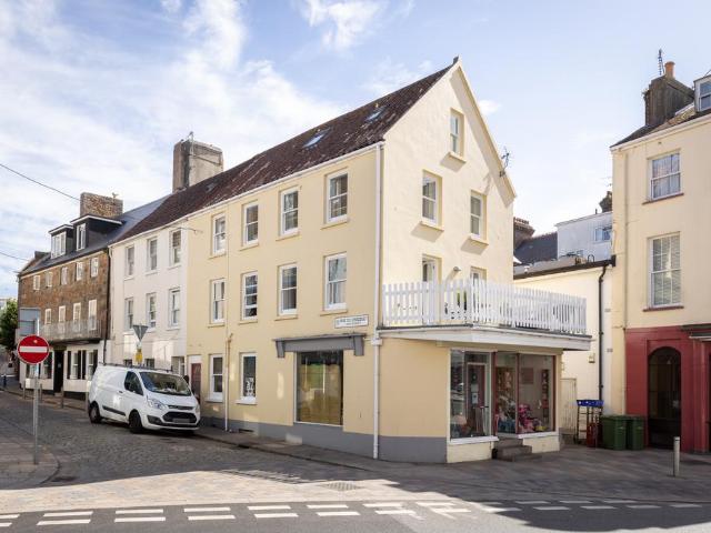 Flat for rent in St Brelade