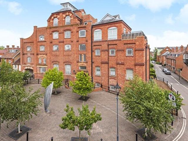 Apartment for rent in Caldecott, Dromore