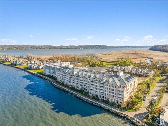 Condo for sale in Rockland, New York