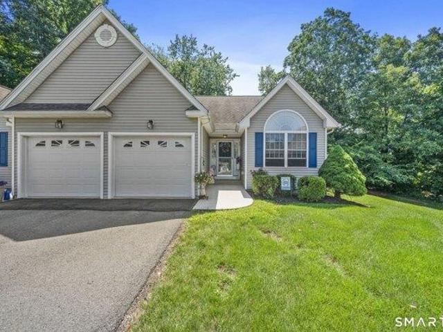 Condo for sale in Plainville, Connecticut