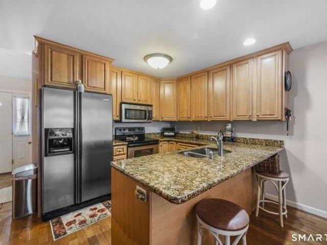 Condo for sale in Plainville, Connecticut
