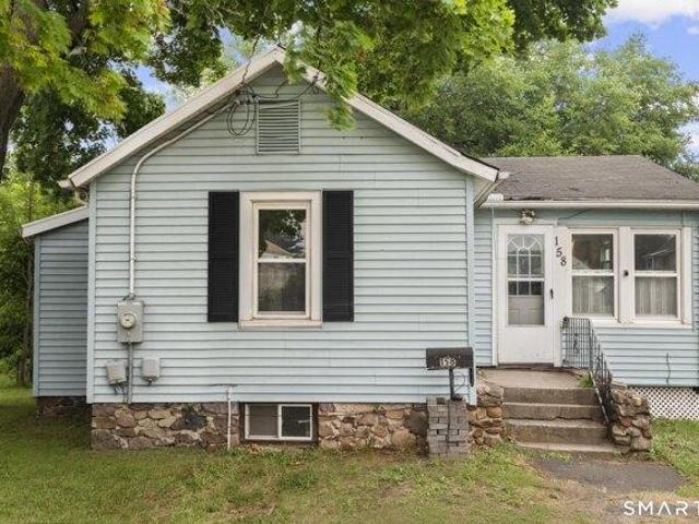 House for sale in Plainville, Capitol Planning Region