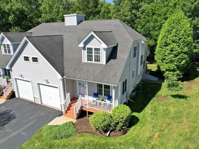 Condo for sale in Plainville, Massachusetts