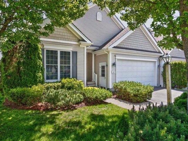 House for sale in Manomet, Massachusetts