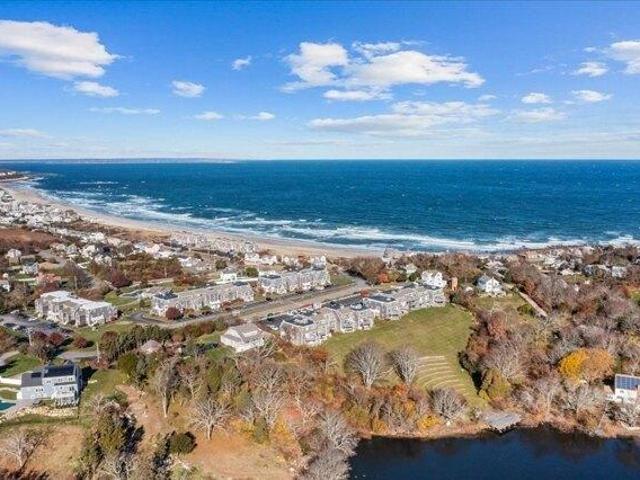 Condo for sale in Manomet, Massachusetts