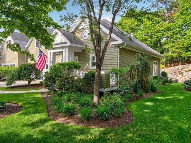 Condo for sale in Manomet, Massachusetts