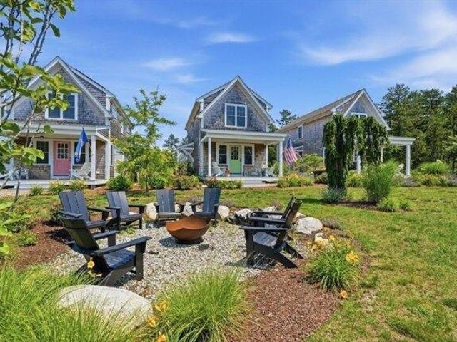 House for sale in Manomet, Massachusetts
