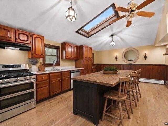 House for sale in Manomet, Plymouth