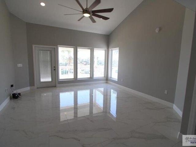 Condo for sale in Cameron, Texas