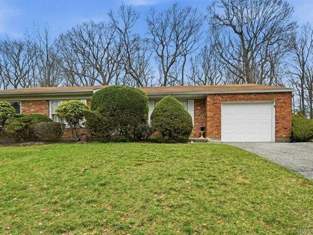 House for sale in Centereach, New York