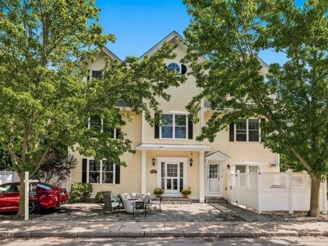 Condo for sale in New Hampshire