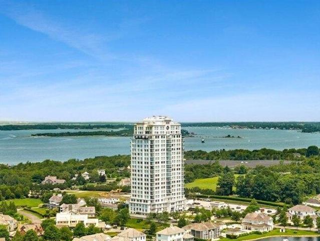 Condo for sale in Portsmouth, Rhode Island