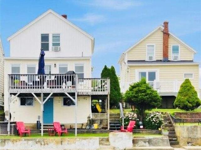 House for sale in Portsmouth, Rhode Island