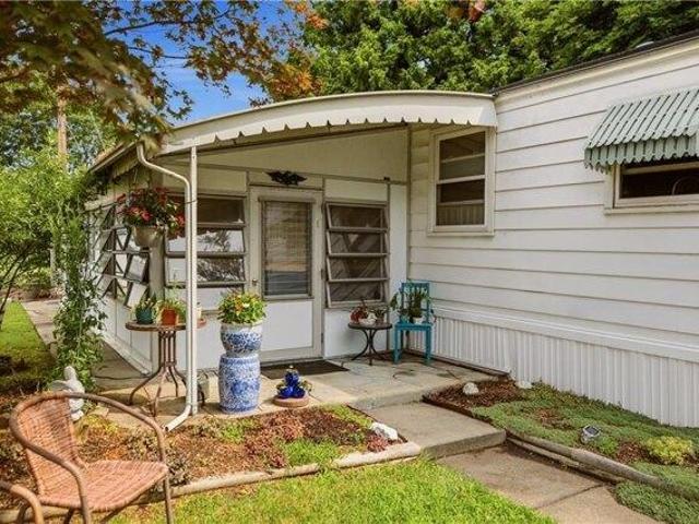 House for sale in Portsmouth, Rhode Island