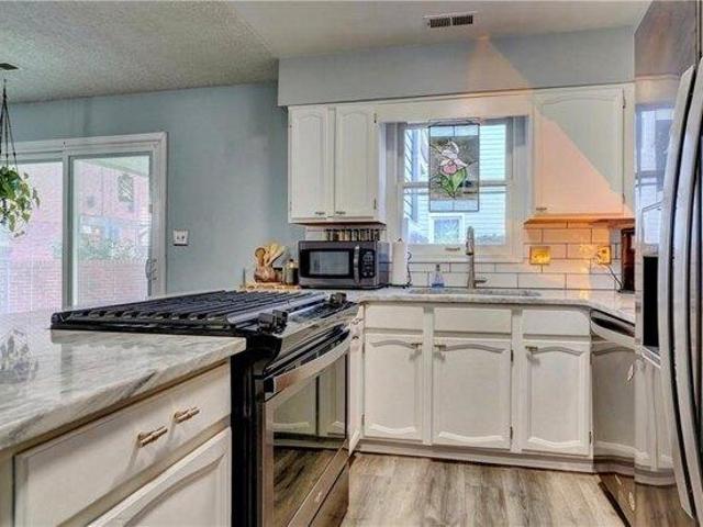 Condo for sale in Portsmouth