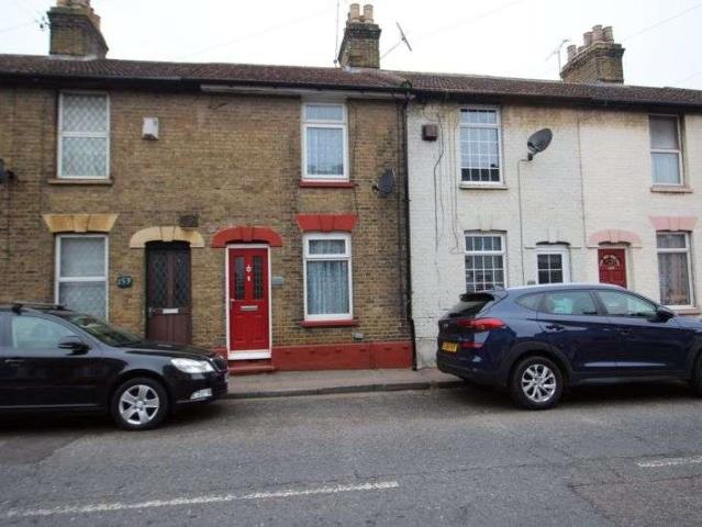 Property for rent in Grove Park, Oad Street