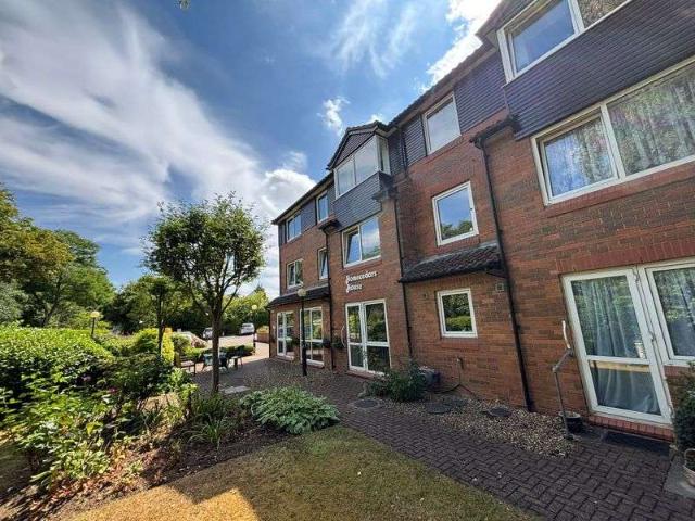 Property for sale in Bushey, Bushey Heath