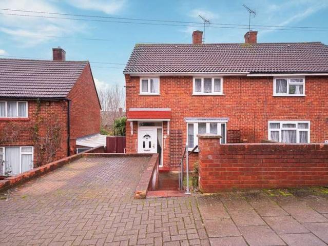 Property for sale in Leesons, Greater London