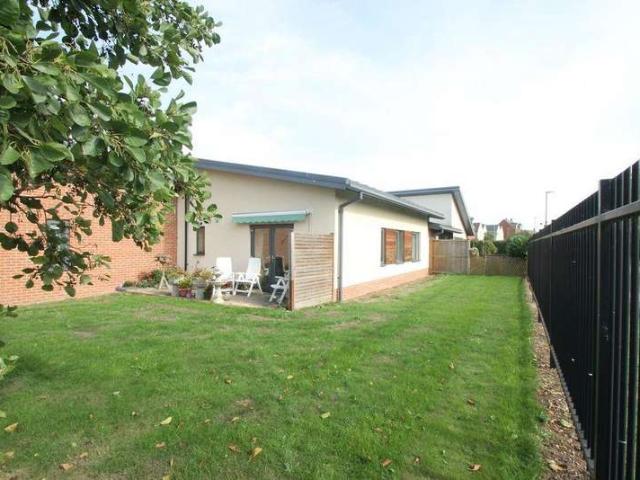 Bungalow for sale in Tewkesbury, Pamington