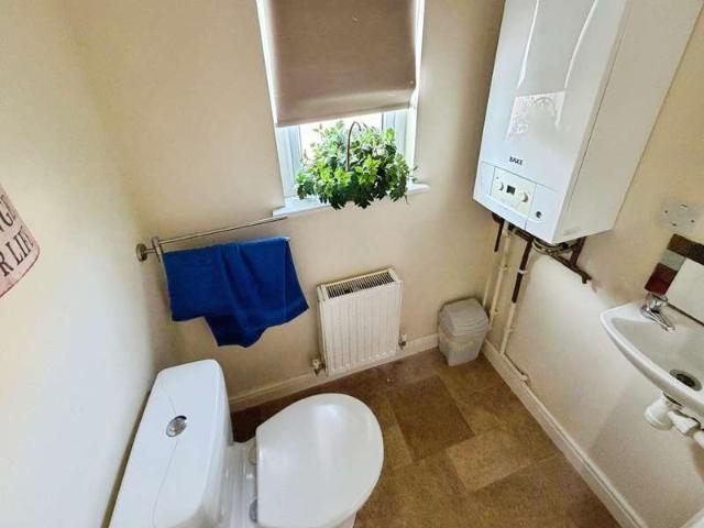 Property for rent in Llanedi, Wales