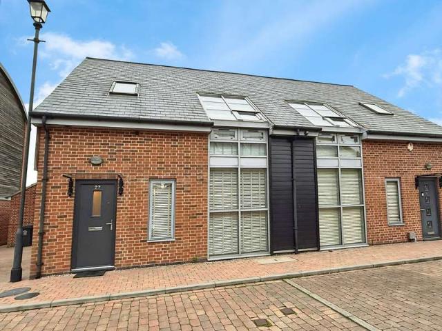 Property for sale in Bradgate Heights, Old Wharf