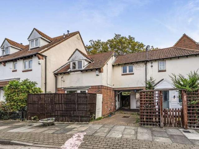 House for sale in Royal Borough of Greenwich, Greater London