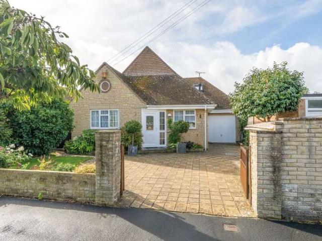 Property for sale in Felpham, Clapham