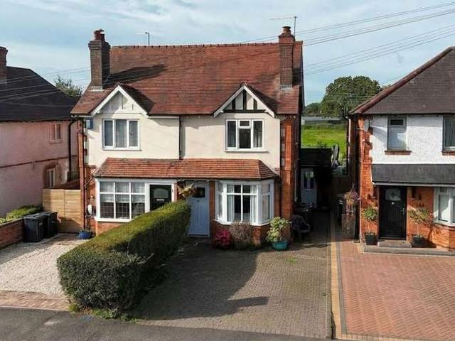 Property for sale in Fairfield, Bromsgrove