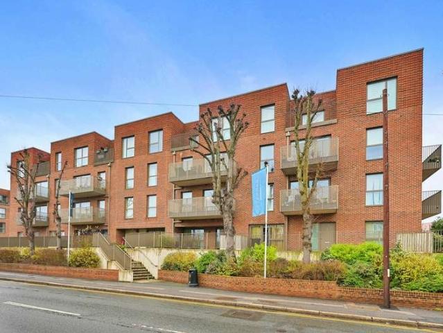 Property for sale in Harrow Weald, Greater London