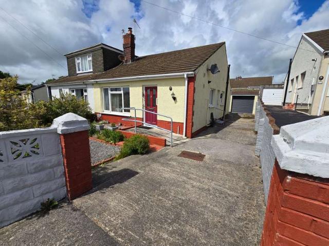 Property for sale in Sarn, Wales