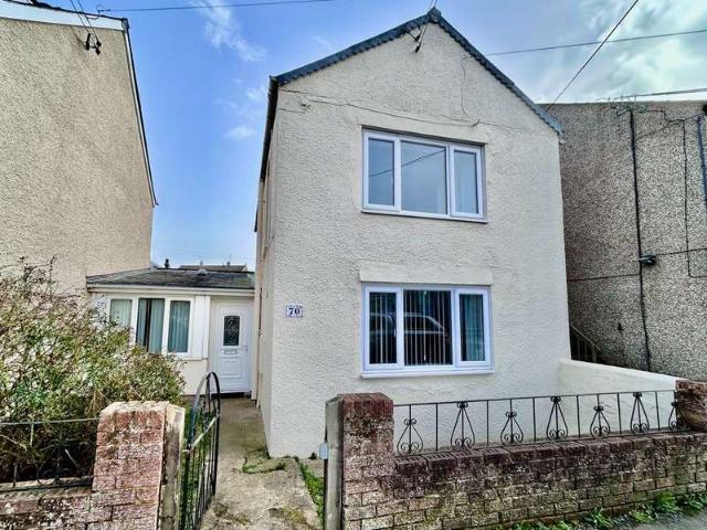 Property for sale in Denecroft, Bromsberrow Heath