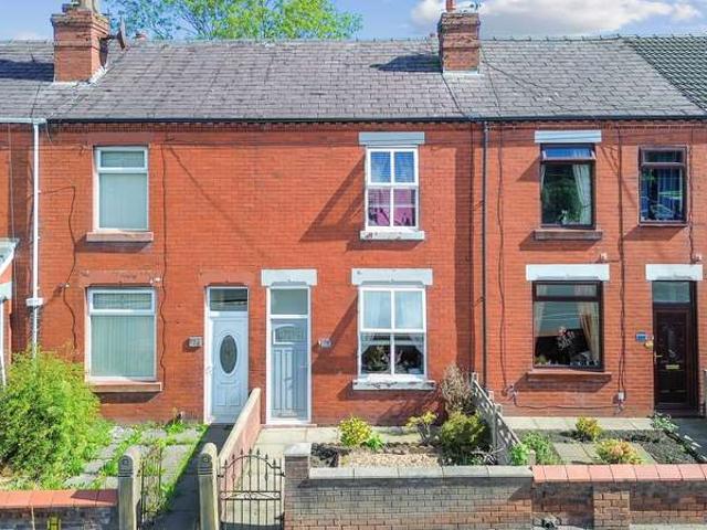 Property for sale in Marus Bridge, Wigan