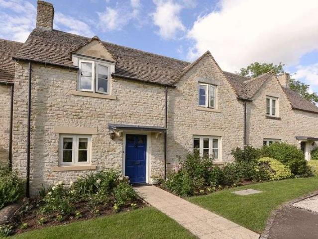 Property for sale in Lechlade, Fossebridge
