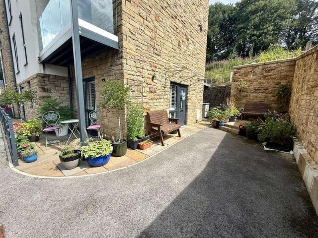 Property for sale in Disley