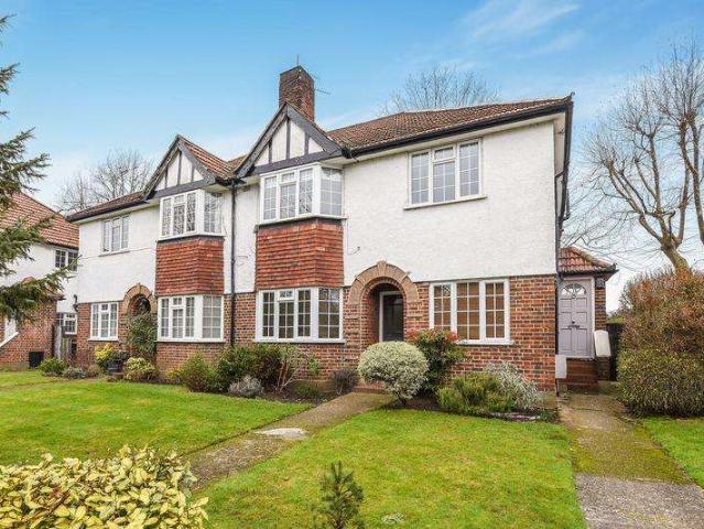 Property for sale in Thames Ditton, Elmbridge