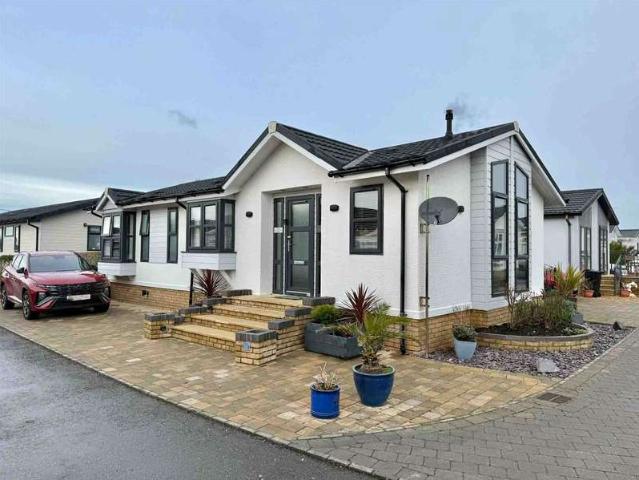 Property for sale in Milford-on-Sea, Ashurst Bridge