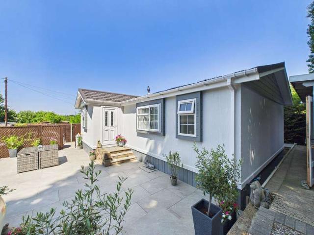 Property for sale in Batchworth