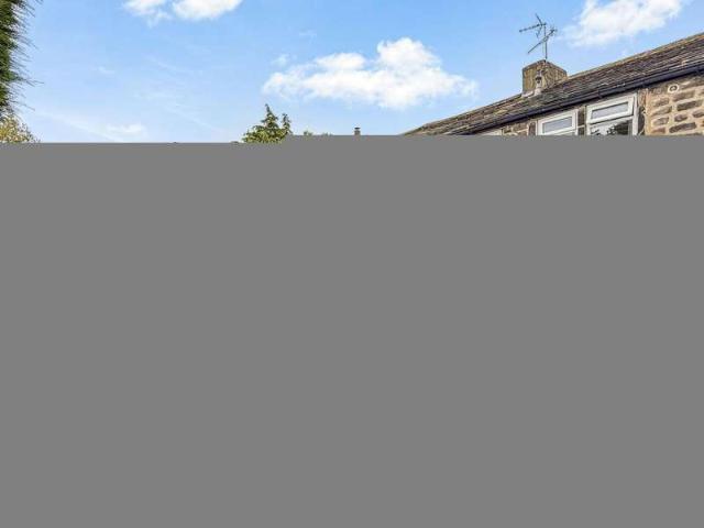 Property for sale in Yeadon, West Yorkshire