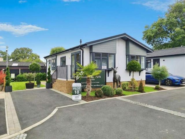 Property for sale in Newell Green