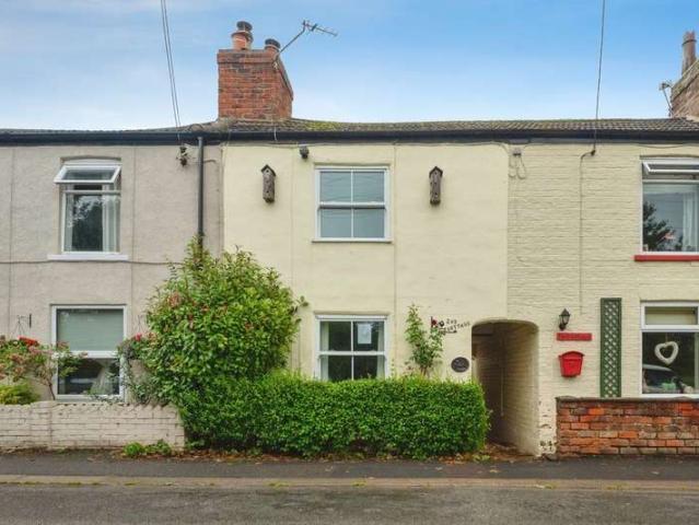 Property for sale in Fields End, North Lincolnshire