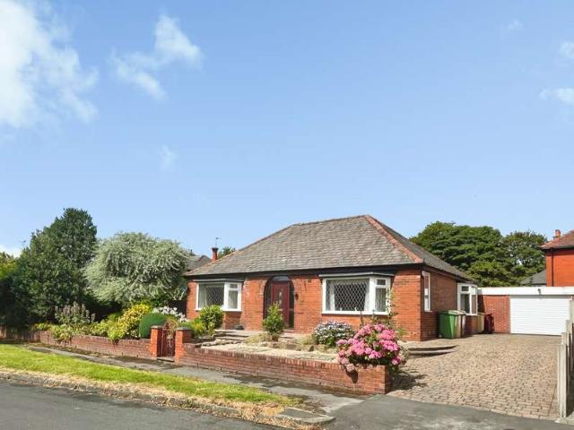 Property for sale in Doffcocker, Lee Bank