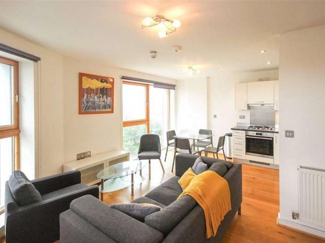Property for sale in Broadmead, Feckenham
