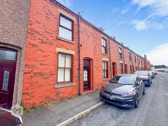 Property for sale in Leigh, Wigan